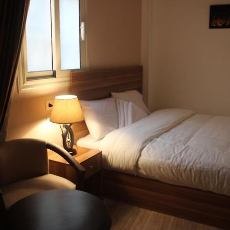Farida Pyramids Boutique Hotel Kafrat al Jabal Bagian luar foto
