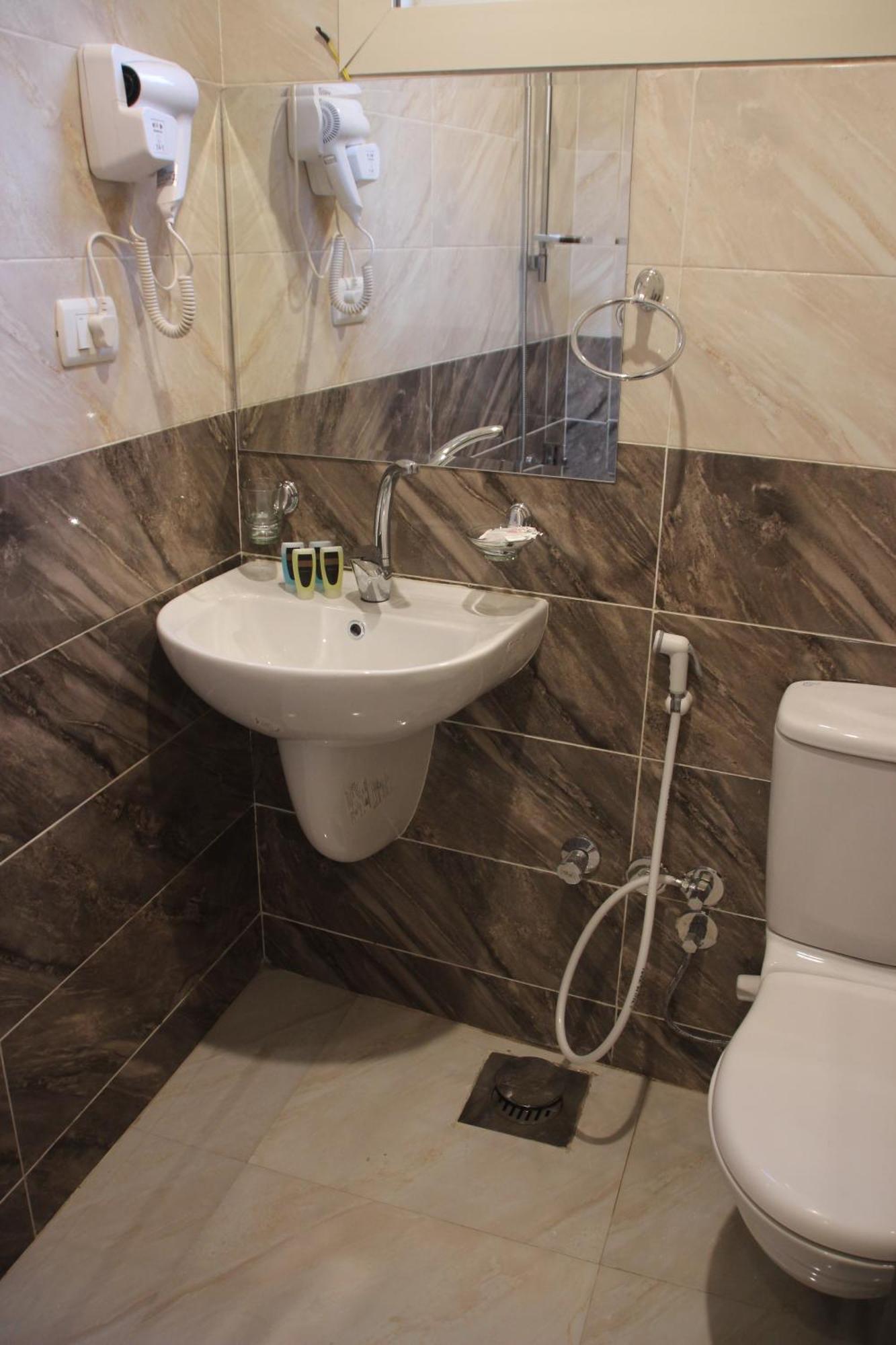 Farida Pyramids Boutique Hotel Kafrat al Jabal Bagian luar foto