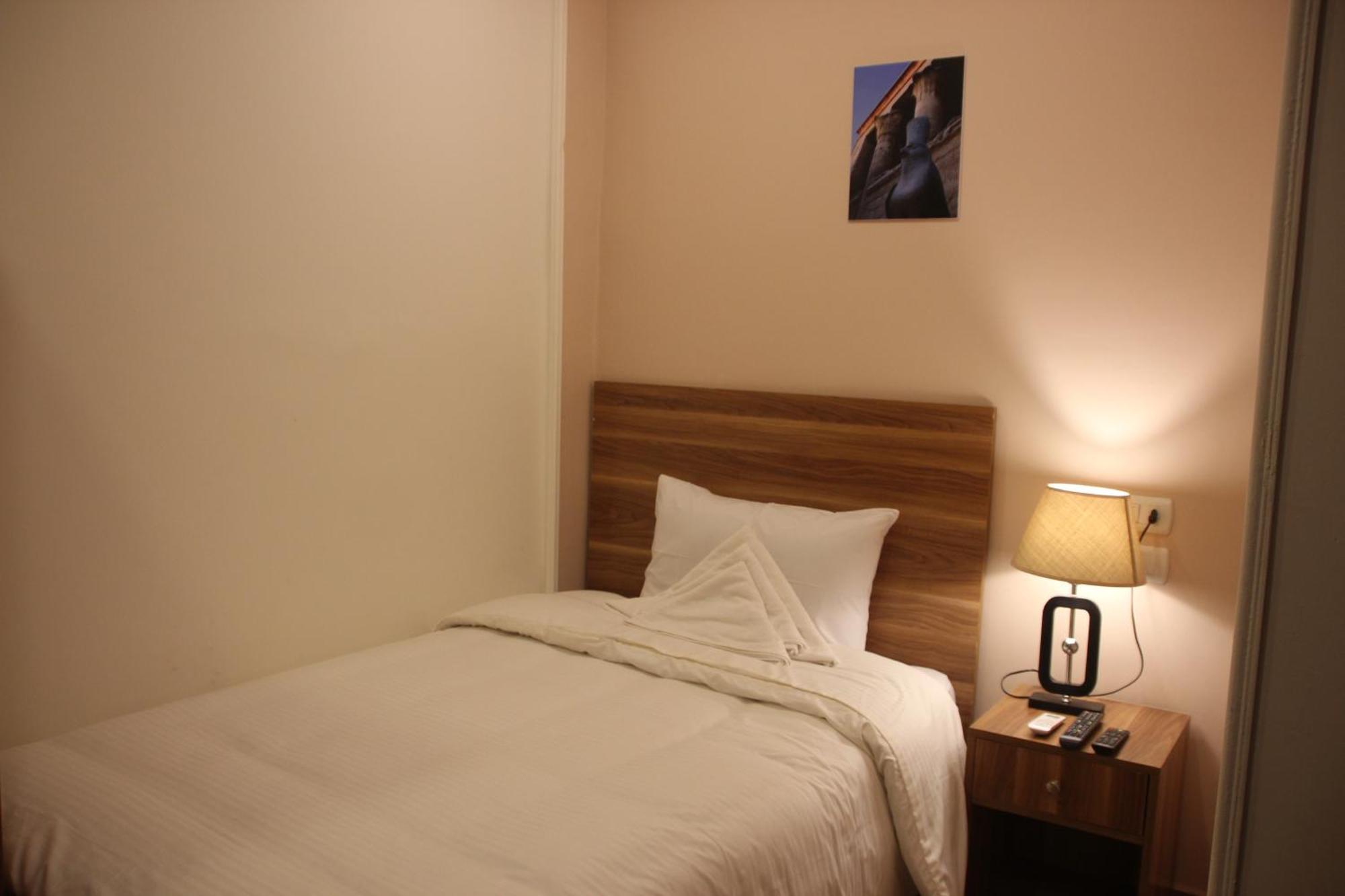 Farida Pyramids Boutique Hotel Kafrat al Jabal Bagian luar foto