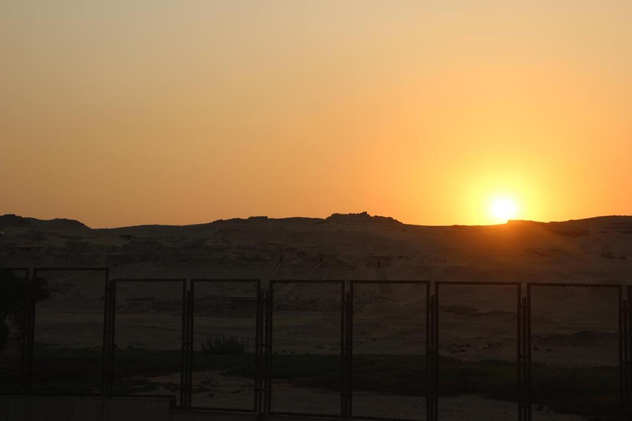Farida Pyramids Boutique Hotel Kafrat al Jabal Bagian luar foto